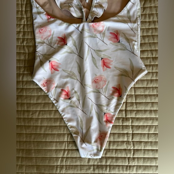 NWOT Palm Inclusive Floral Ruffle One-Piece Swimsuit - Picture 6 of 10